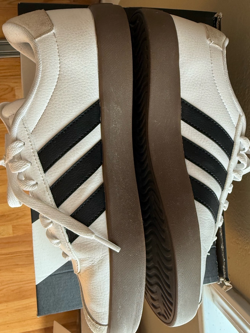 Women’s Adidas VL Court 3.0 - Size 8 1/2 - Picture 7 of 7